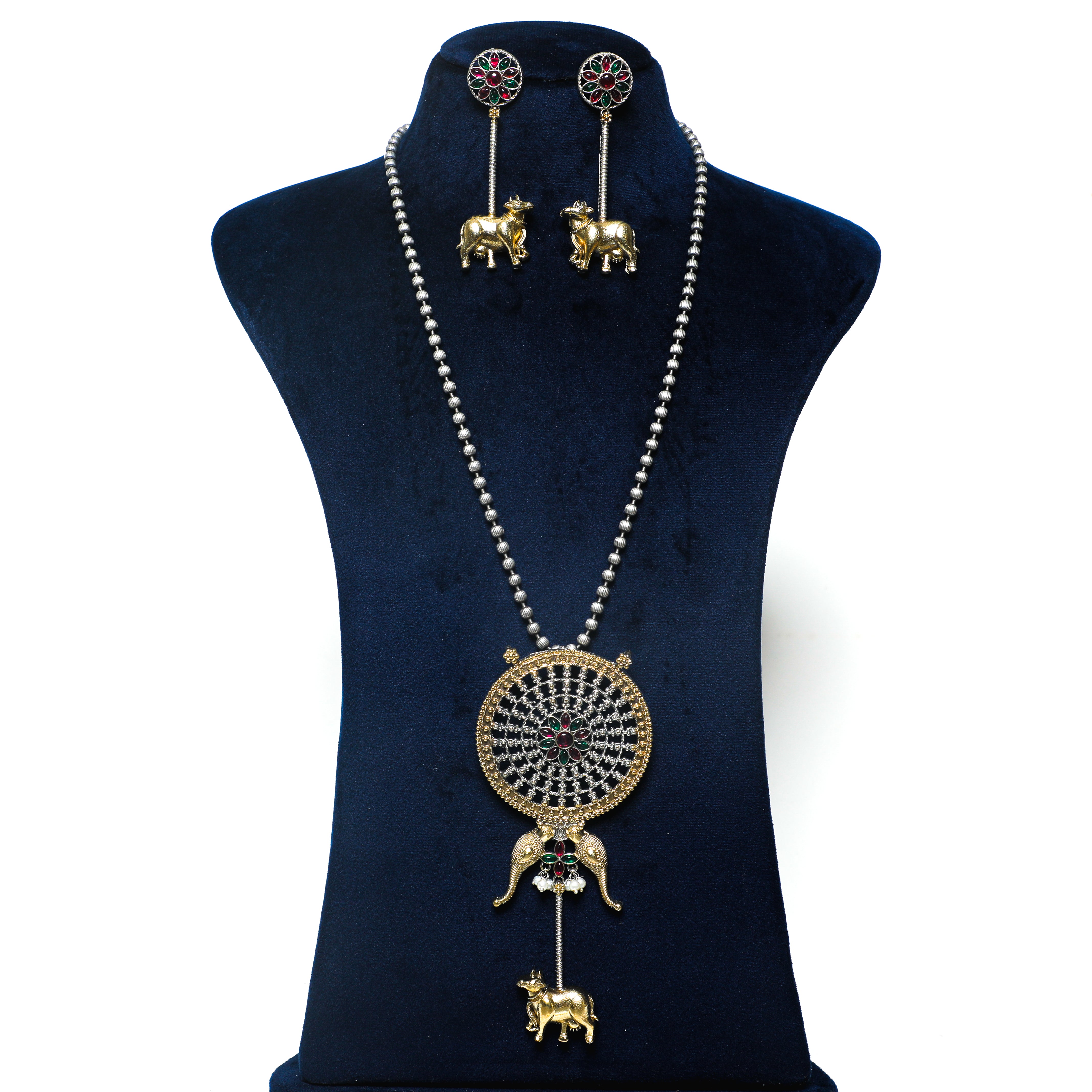 Bull Fusion Necklace Set